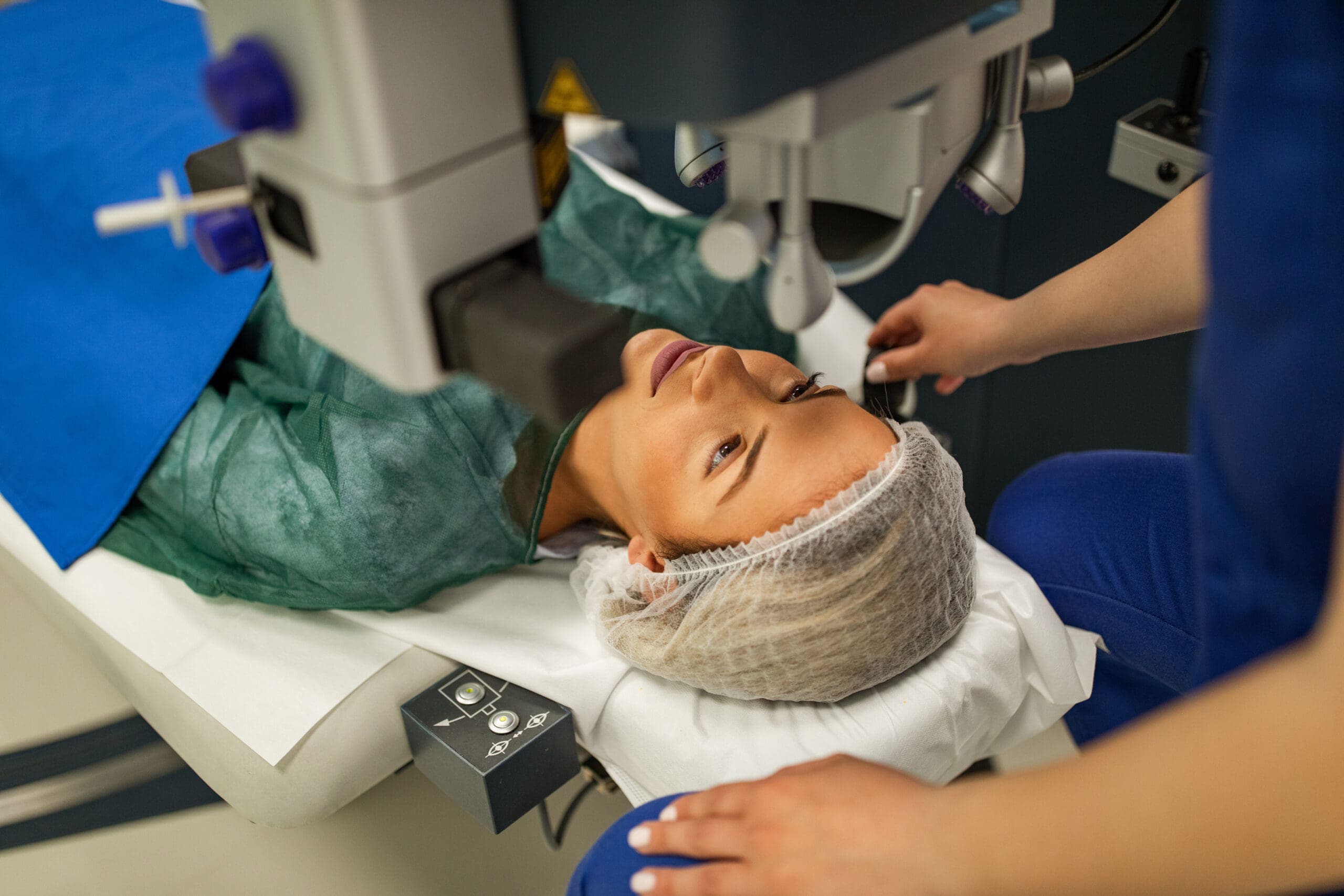Smile laser eye surgery vs LASIK